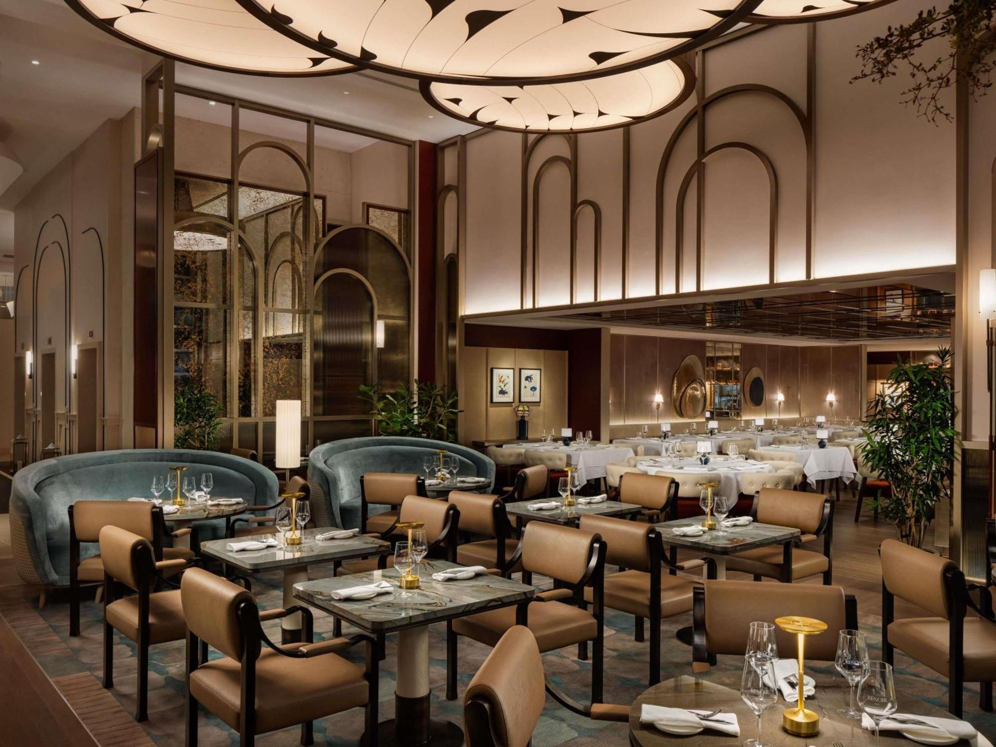 Sofitel Golden Mile 5*